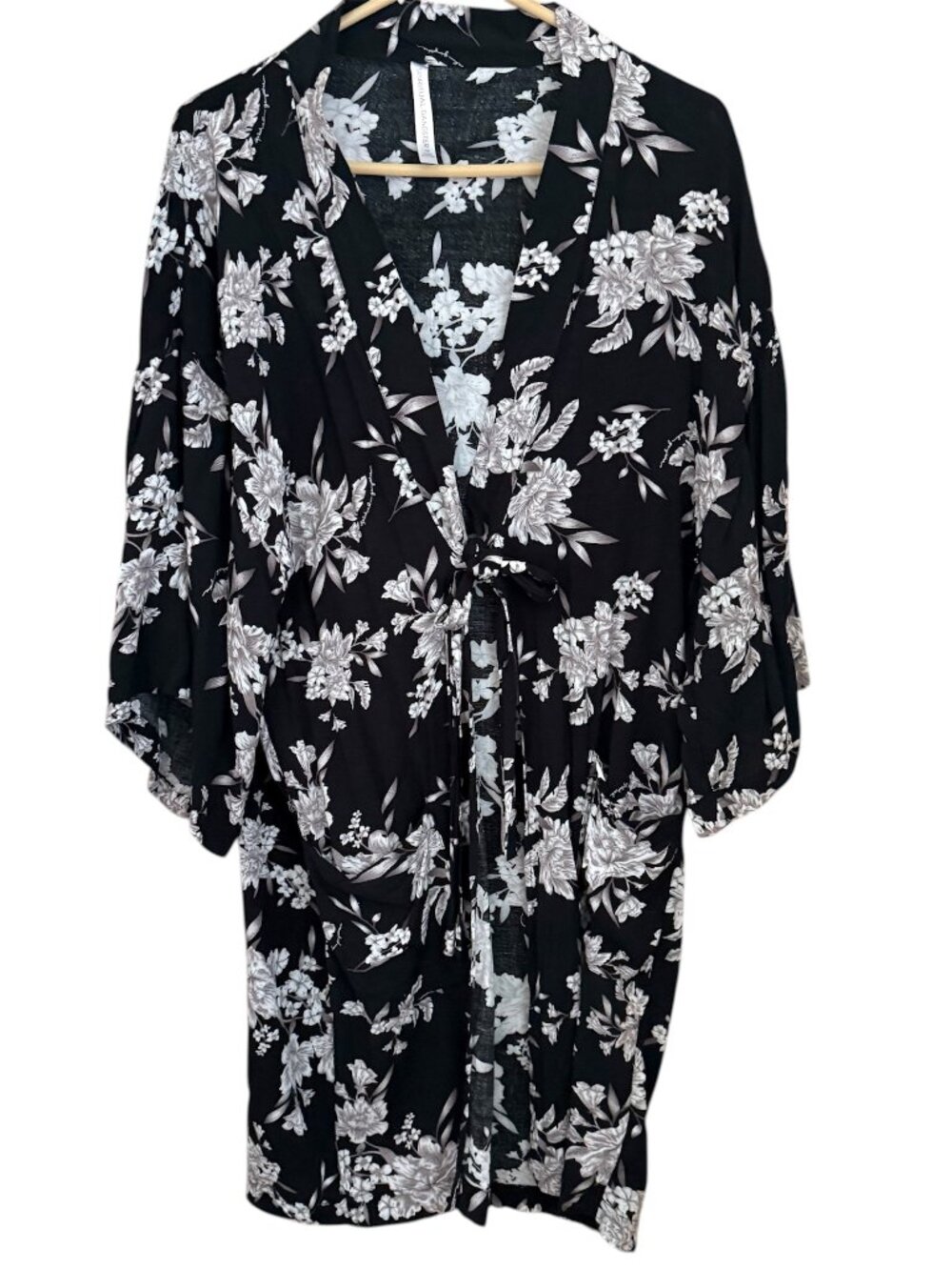 Spiritual Gangster Maya Kimono Black Floral Tie Front One Size‎ Boho Whimsigoth
